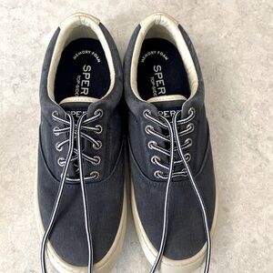Sperry top-siders in blue, size 7.5 men's. New!